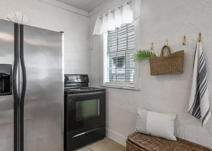 The Sea House Waterfront Apt By Downtown